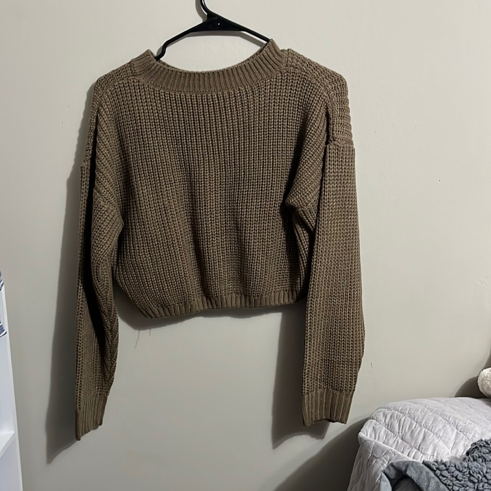 Brown cropped Knit sweater